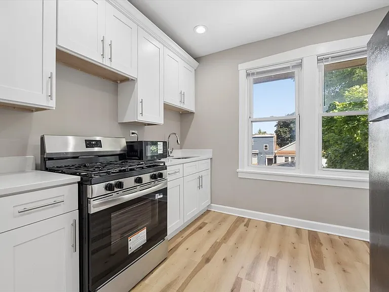 545 N Drake Ave #2 — Photo 17
