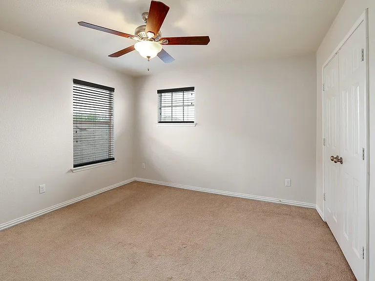 16021 Travesia Way — Photo 18
