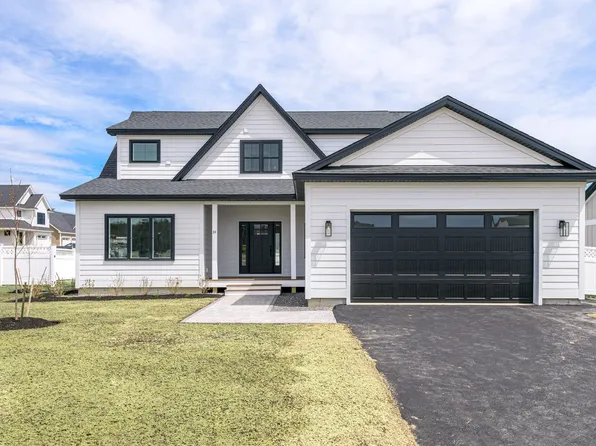 72 Owl's Nest Road, Portland, ME 04102