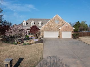 11200 Quail Crest Ct, Fort Smith, AR 72916