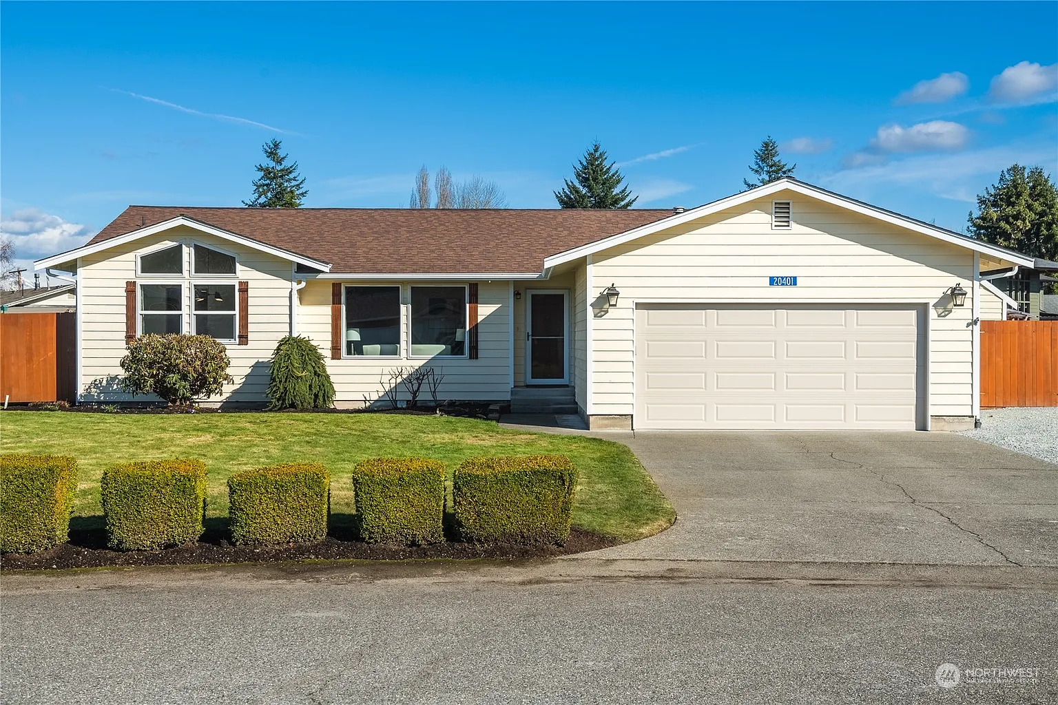 20401 Eastgate Way photo 1