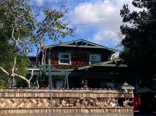 1553 E Burnett St, Signal Hill, CA 90755