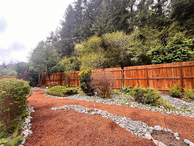 551 McDonald Creek Rd — Photo 5