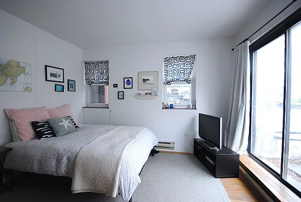 Rented by Bold New York | media 26