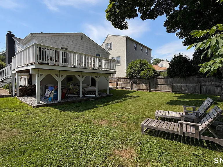 19 Hale St #1 — Photo 14