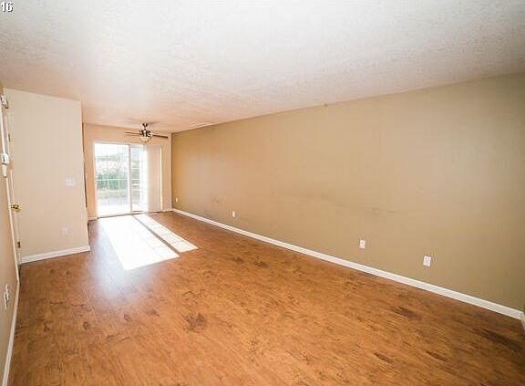 3rd image of 8904 NE 15th Ave #26