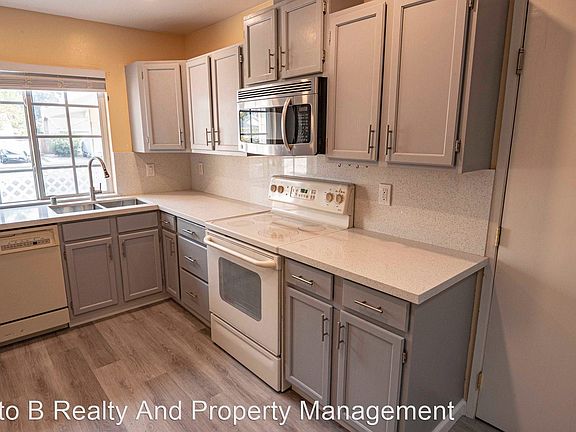 3rd image of 91 Lammerhaven Ct