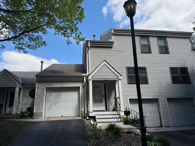 1st image of 246 3rd Ave NE