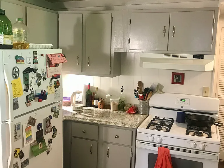 633 Clairmont Cir #2 — Photo 3