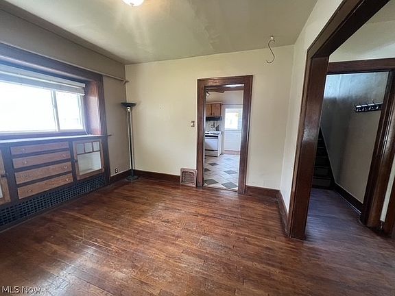 5th image of 238 Para Ave