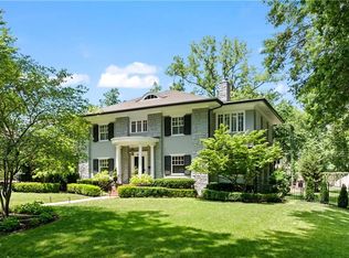 800 Westover Rd, Kansas City, MO 64113