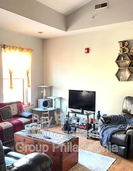 1618 South St #3 — Photo 8