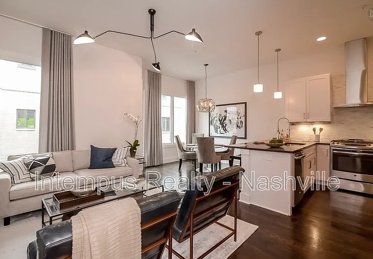 821 Melpark Ct — Photo 3
