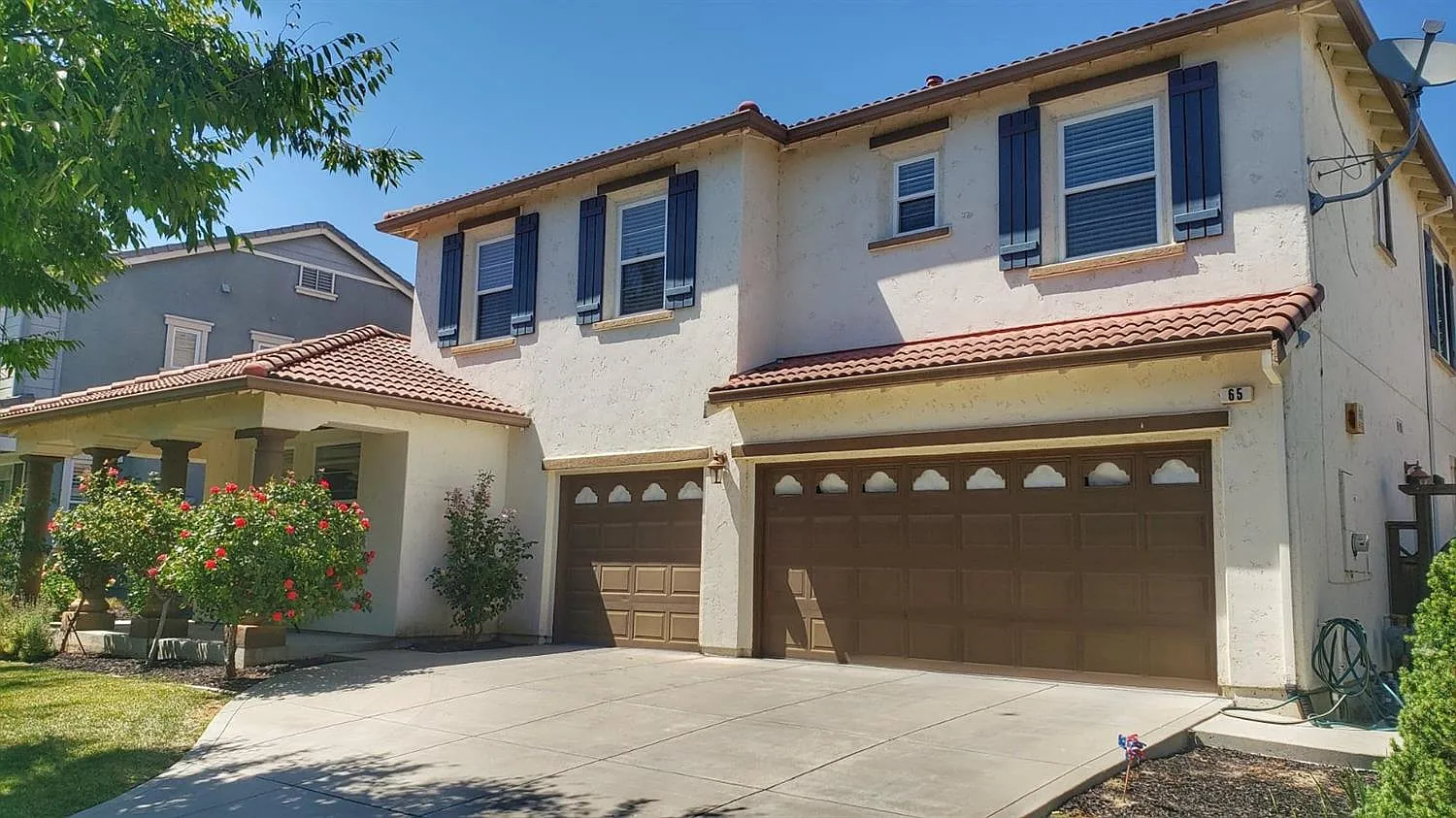 65 Felicia Ave photo 1