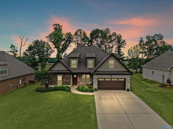 29222 Carnaby Ln, Toney, AL 35773
