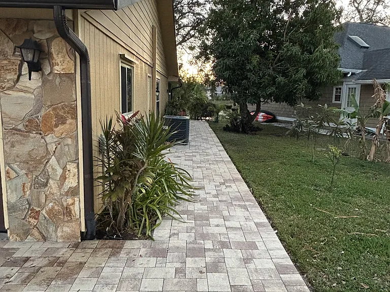 8233 Cypress Lake Dr — Photo 29