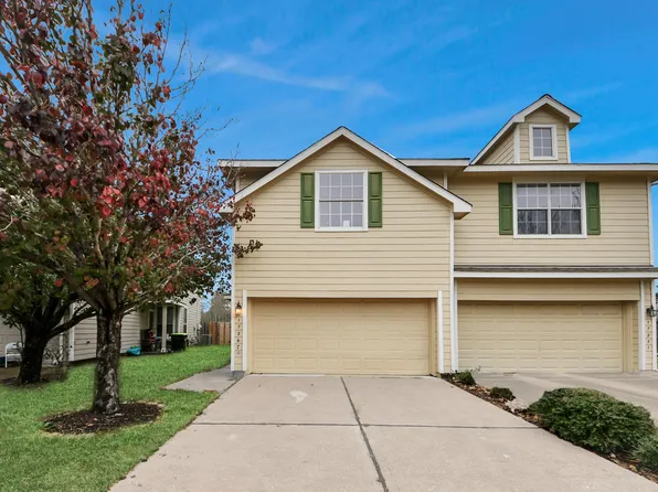 17267 Oakwood Chase Dr, Spring, TX 77379