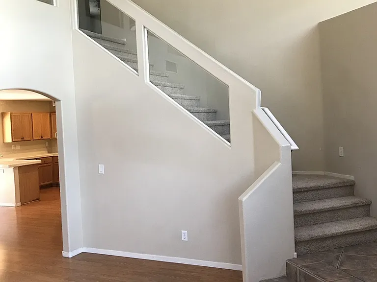 8725 Radiant Ruby Ave — Photo 4