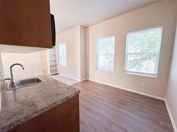 3rd image of 16552 NE 84th Ct #3A