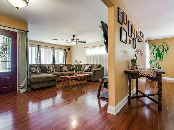 5th image of 138 Gaiety Ln