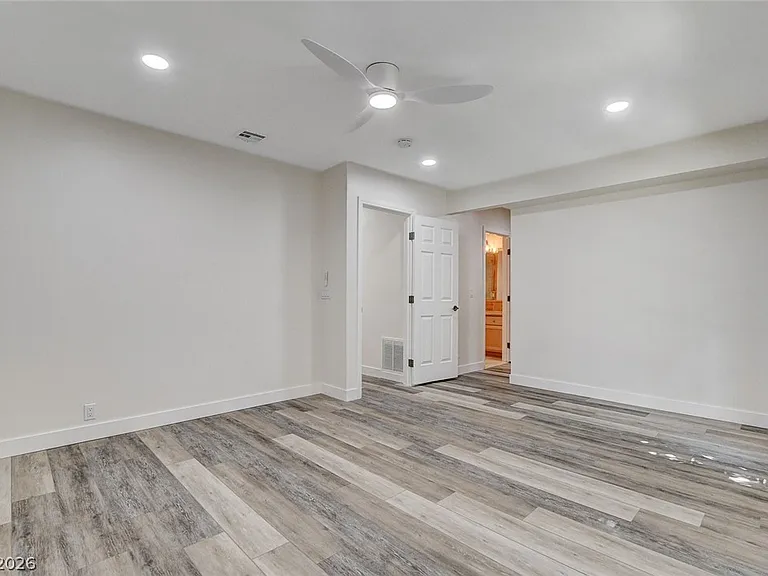 2999 Bel Air Dr — Photo 24