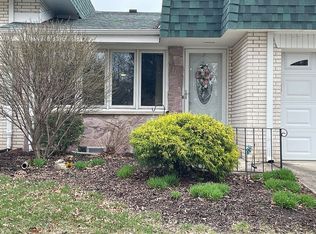 2412 Lynwood St, Morris, IL 60450