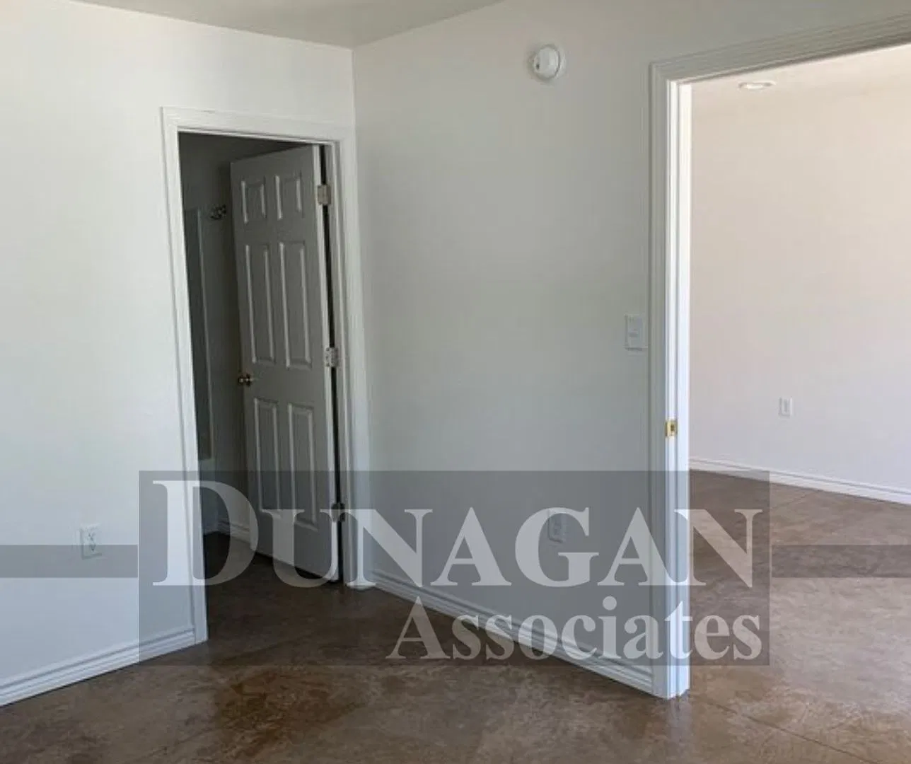 1 Bedroom - 1 Bath Apartment — Photo 3