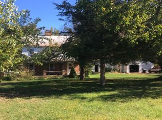 57 Leeds Rd, Newville, PA 17241