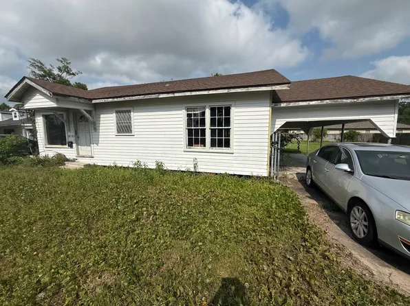 2815 Cypress St, Lake Charles, LA 70601