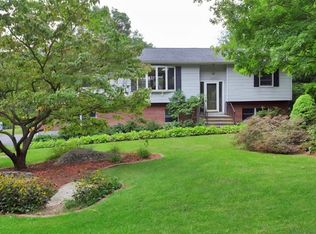 277 Bullet Hole Rd, Mahopac, NY 10541