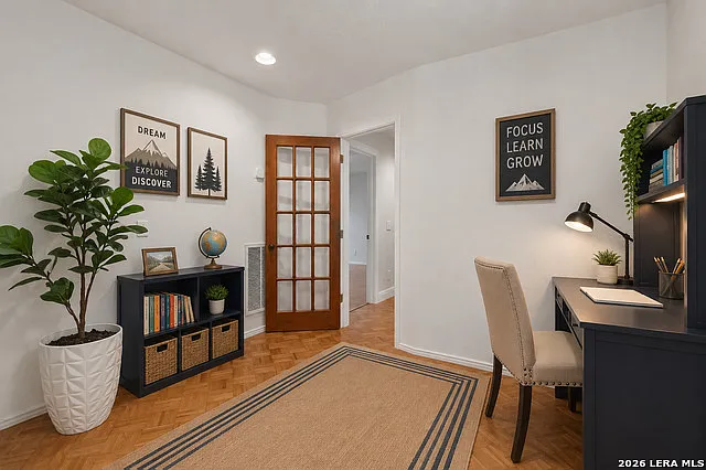 519 Mission Viejo — Photo 26
