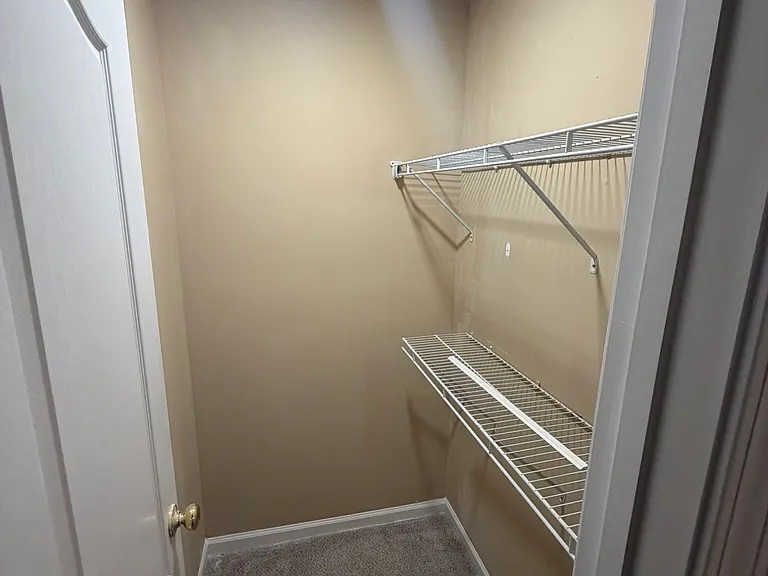 2414 Suwanee Pointe Dr — Photo 30