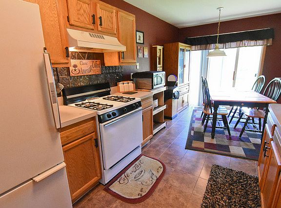 5th image of 687 Savanna Springs Dr