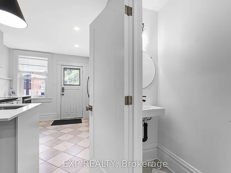 119 Hopewell Ave — Photo 8