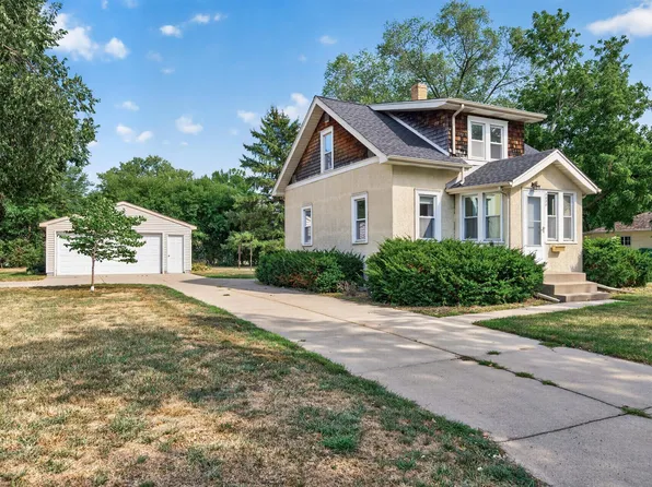 5830 Bryant Ave N, Brooklyn Center, MN 55430