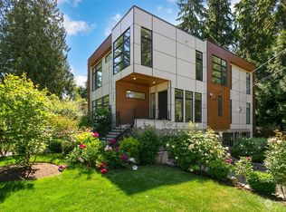 3001 NE 89th St, Seattle, WA 98115