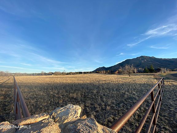 3rd image of 8935 N Callahan Rd