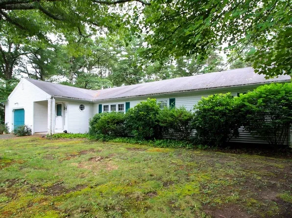 177 Thistle Dr, Barnstable, MA 02630