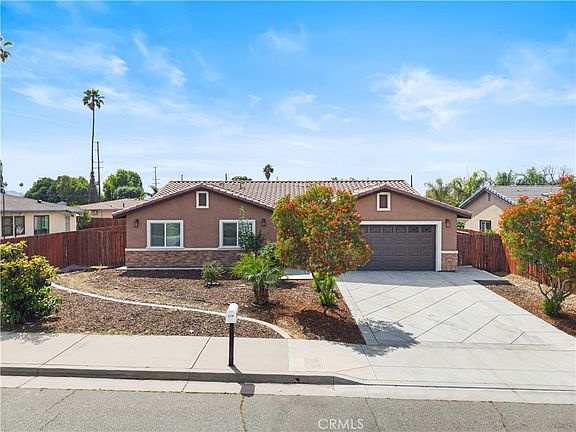 2nd image of 3118 Mendoza Way