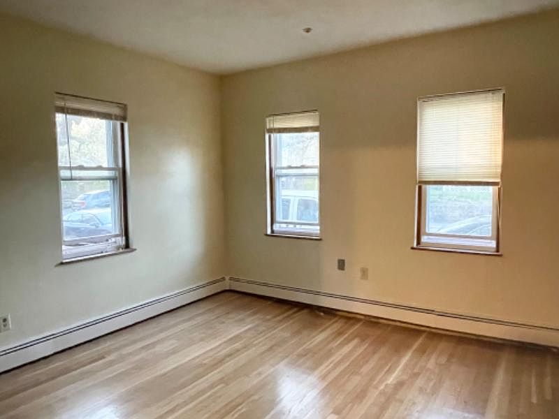 1st image of 320 Granite St Unit 1