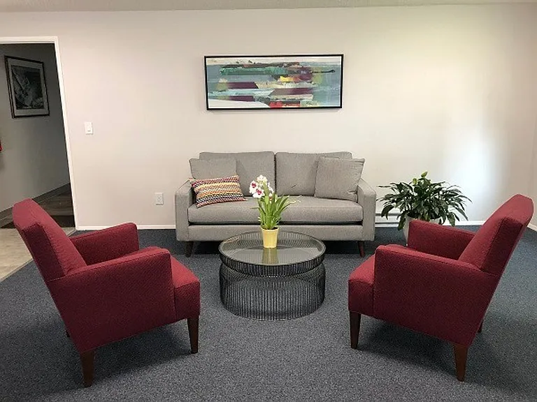 Sussex Village Apartments — Photo 5