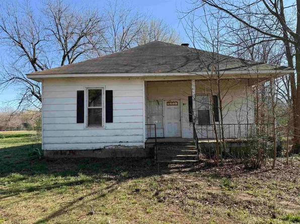 130 E Wood Ave, Palestine, AR 72372