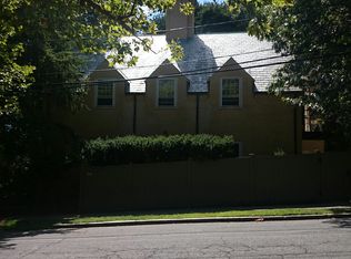 30 Cumberland Ave APT W3, Brookline, MA 02445