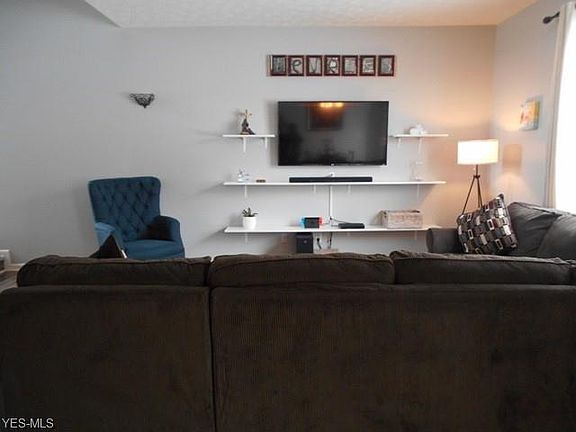 4th image of 29053 Pembrooke Blvd