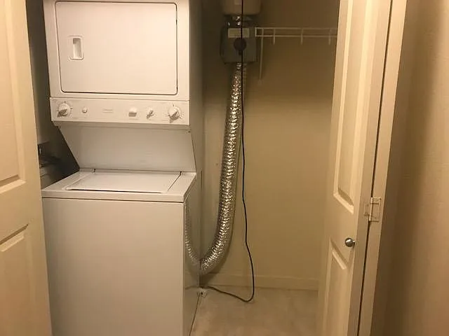 W/D Closet