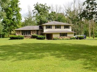 6177 S Hawthorne Trl, Rochelle, IL 61068