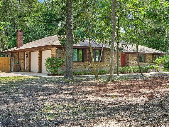 3rd image of 112 Crooked Tree Trl