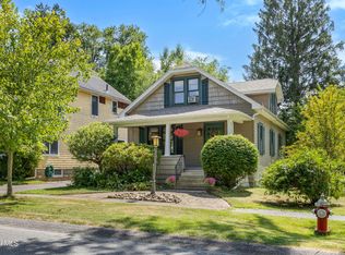2182 Story Ave, Niskayuna, NY 12309