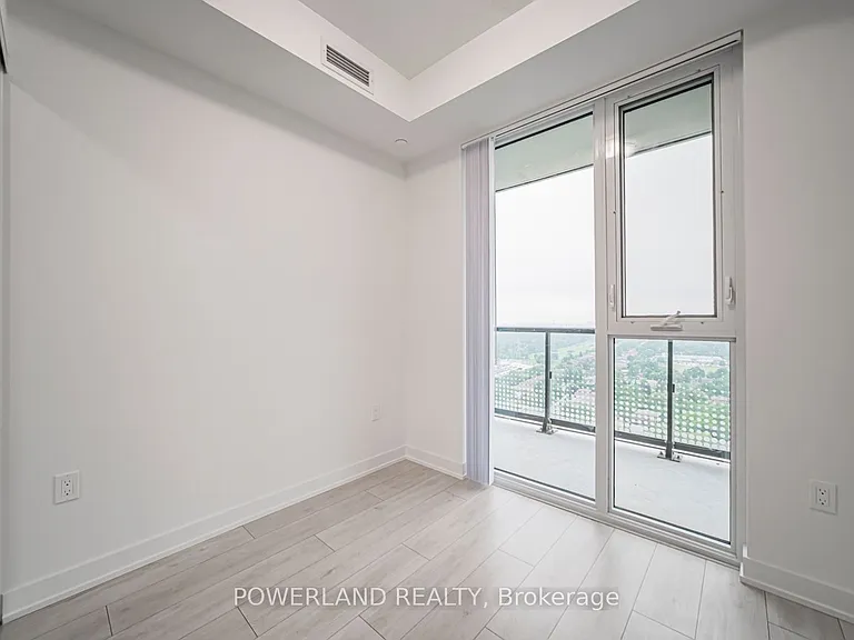 5858 Yonge St #2423 — Photo 35
