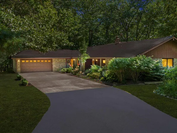 1480 Barrwood Trl, Oxford, MI 48371